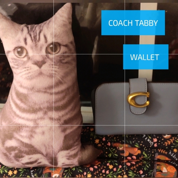 COACH TABBY WALLET BLUE GRAIN LEATHER GOLD TONE C 5 X 3 GUC - Picture 2 of 11